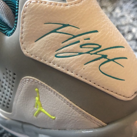 Jordan Flight - Picture 9 of 13